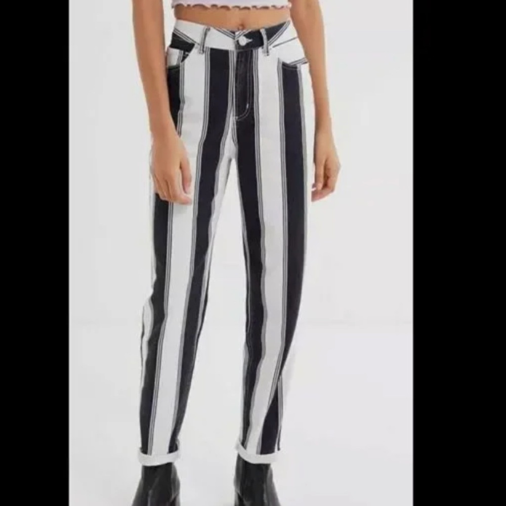 BDG Y2K Cotton High Waisted Mom Straight Jeans Beetlejuice Stripe Size 28